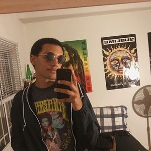 Meet your Posher, Devon